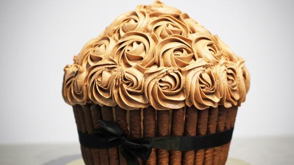 طرز تهیه باگر کیک به سبک برترین قنادی ها طرز تهیه باگر کیک به سبک برترین قنادی ها